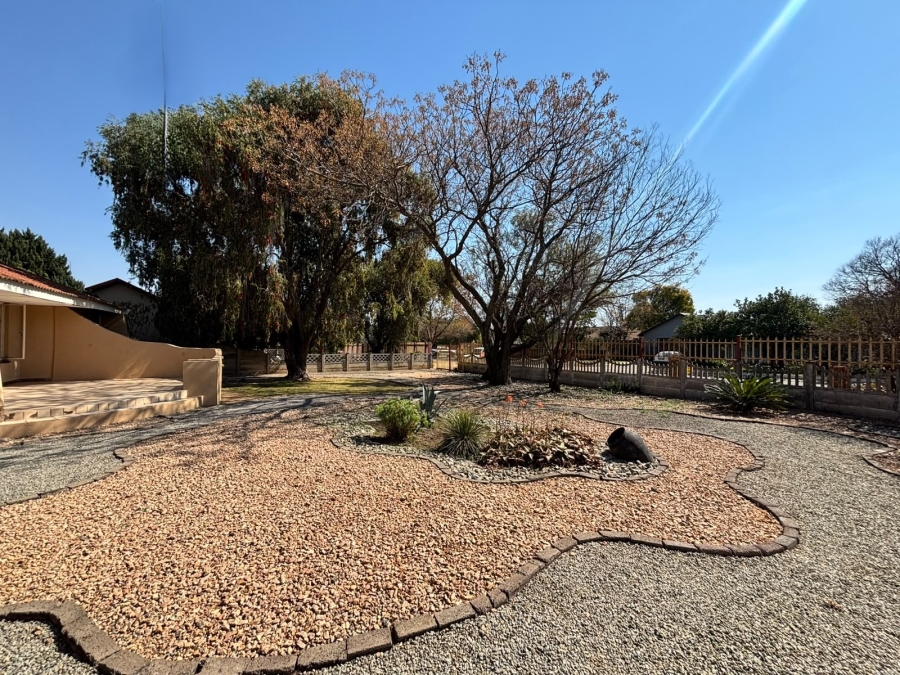 3 Bedroom Property for Sale in La Hoff North West